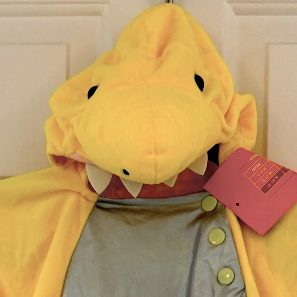 New! Infant Shark Halloween Costume-from Target Hyde & EEK, Baby Shark - Picture 3 of 9